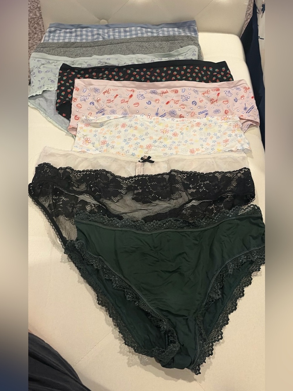 Women's Assorted Briefs (8)